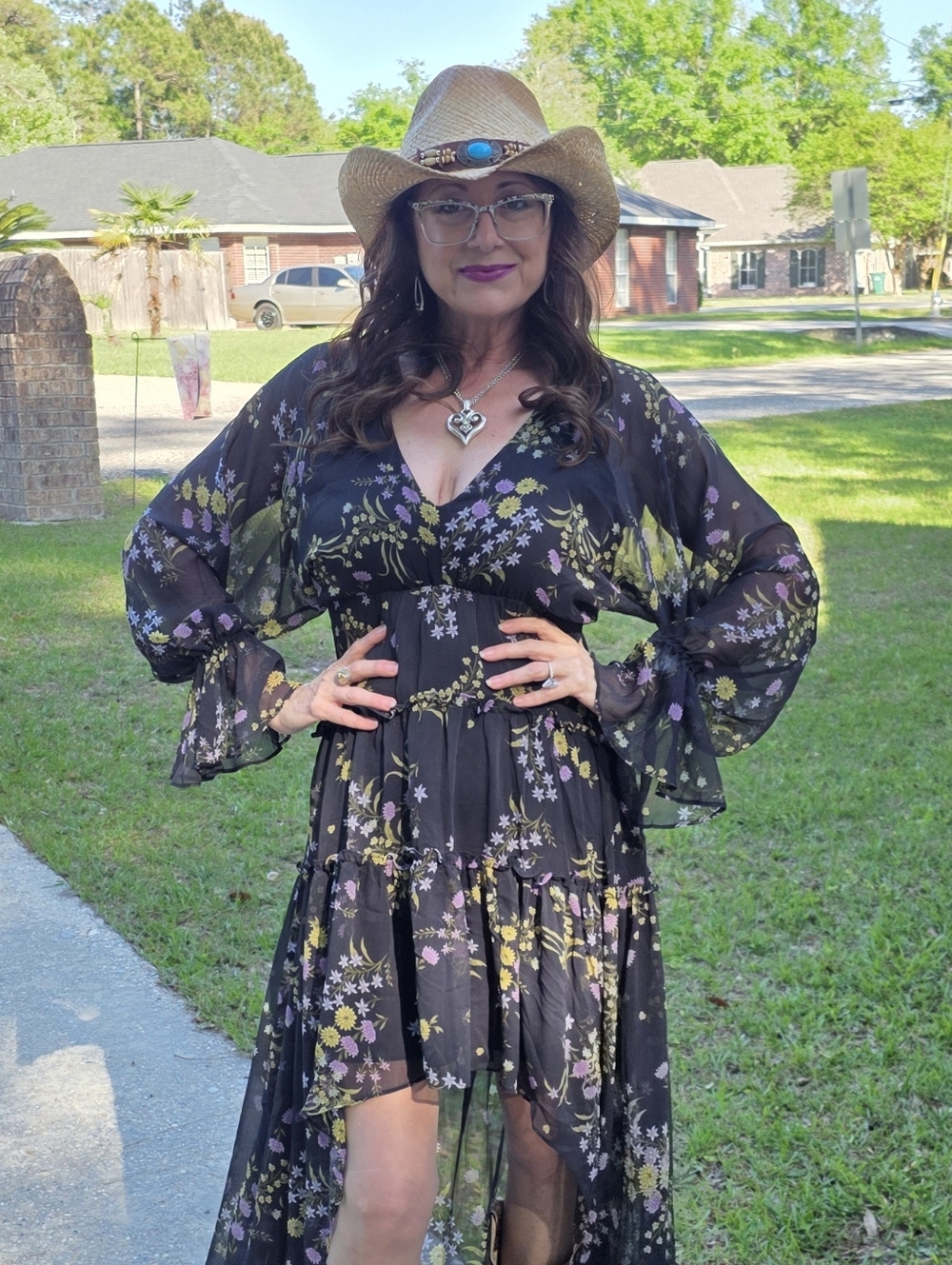 Meet your Posher, Gloria